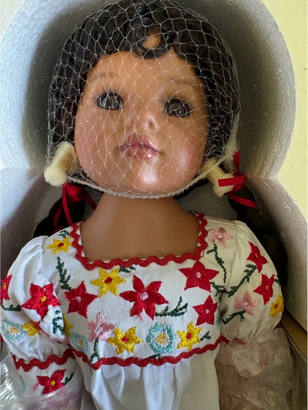Donna RuBert Danbury Mint Rosaline El Grito de Independencia Porcelain Doll MIB